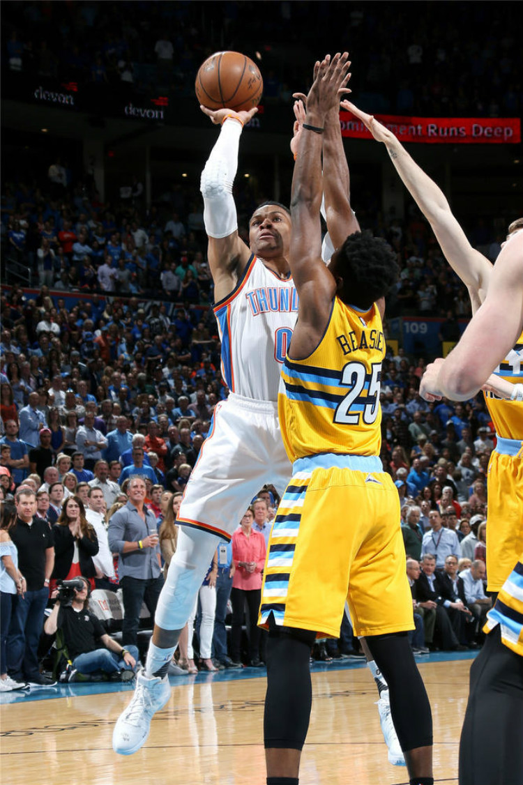 中的出色发 中的出色发