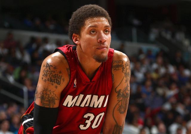 热身赛天津津门虎4-1大连英博，比赛共分为三节进行.